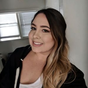 Meet your Posher, Rebecca